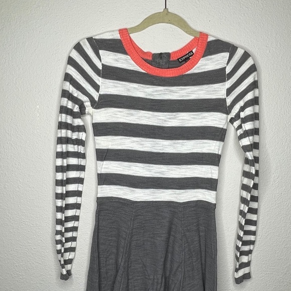 Express Sweater‎ Dress - Picture 10 of 10